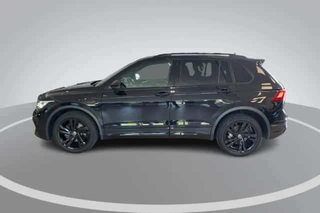 Volkswagen Tiguan (2022) thumbnail 4