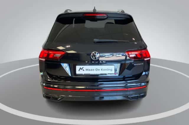 Volkswagen Tiguan (2022) thumbnail 6