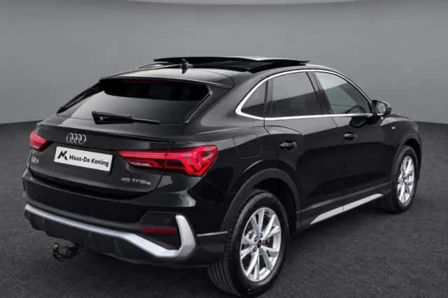 Audi Q3 (2023) thumbnail 4