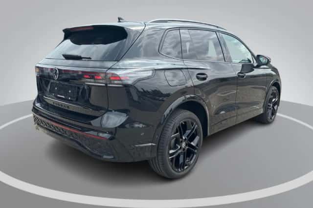 Volkswagen Tiguan (2025) thumbnail 2