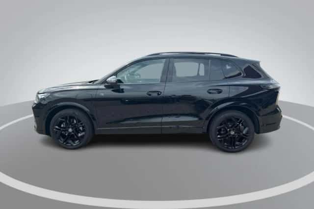 Volkswagen Tiguan (2025) thumbnail 3