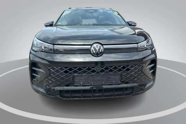 Volkswagen Tiguan (2025) thumbnail 4