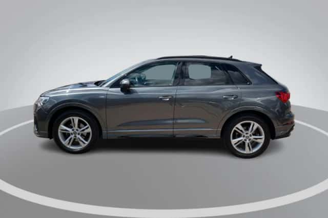 Audi Q3 (2019) thumbnail 3