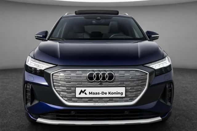 Audi Q4 e-tron (2024) thumbnail 5