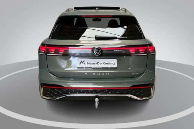 Volkswagen Tiguan (2024) thumbnail 5