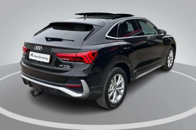Audi Q3 (2020) thumbnail 2