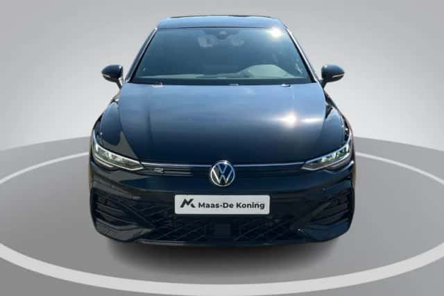Volkswagen Golf (2025) thumbnail 4