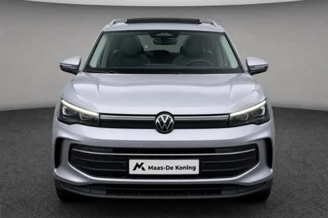 Volkswagen Tiguan (2025) thumbnail 2