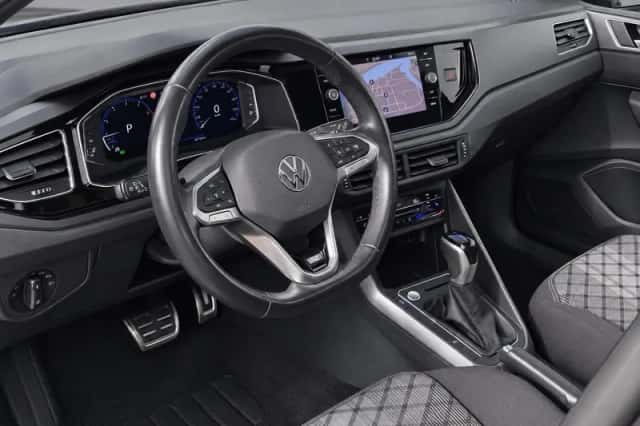 Volkswagen Polo (2023) thumbnail 4