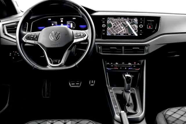 Volkswagen Polo (2022) thumbnail 3
