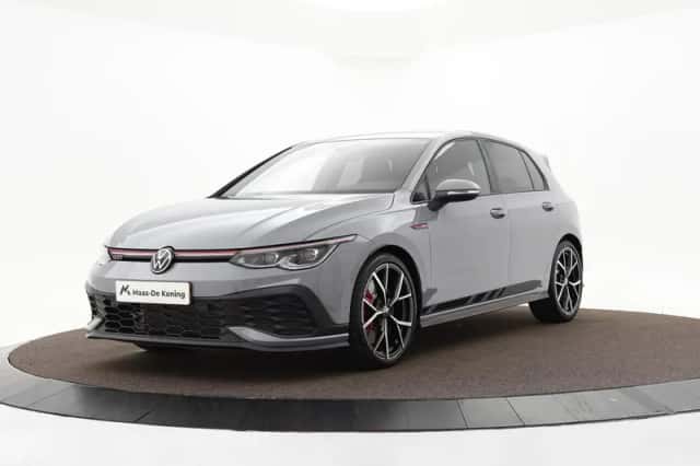 Volkswagen Golf (2024) thumbnail 1
