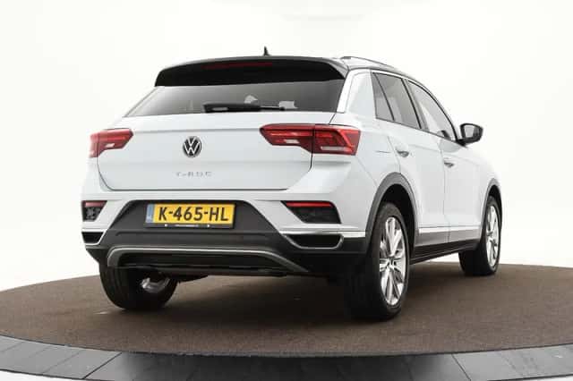 Volkswagen T-Roc (2020) thumbnail 2