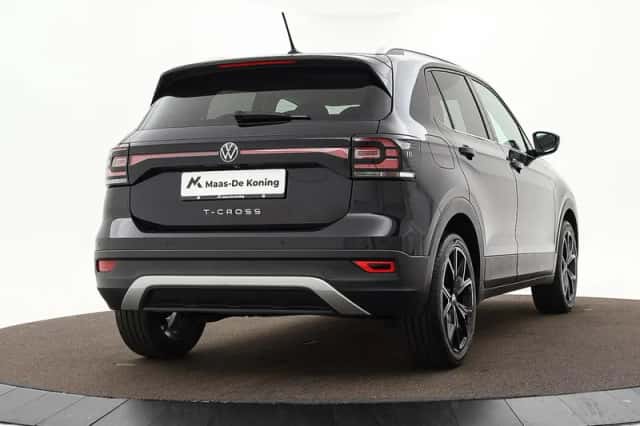 Volkswagen T-Cross (2022) thumbnail 2