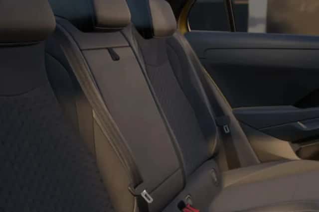 Volkswagen T-Roc (2026) thumbnail 4