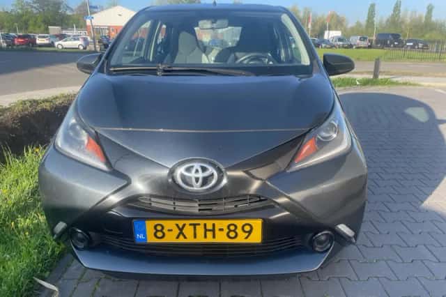 Toyota Aygo (2014) thumbnail 5
