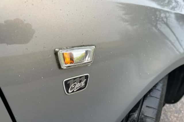 Opel Corsa (2010) thumbnail 3