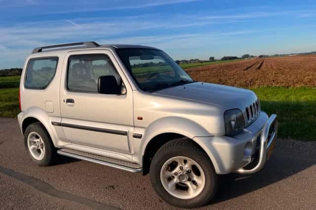 Suzuki Jimny (2003) thumbnail 1