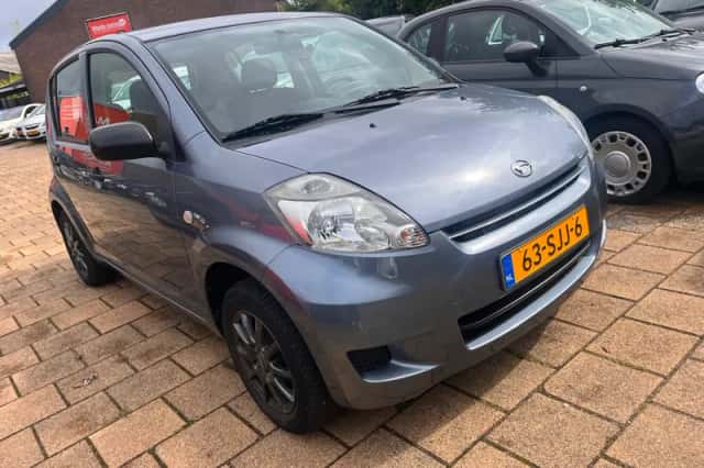 Daihatsu Sirion 2 (2011) thumbnail 1