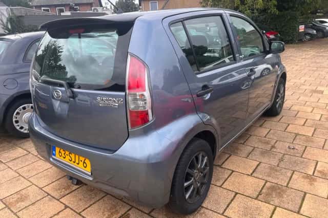 Daihatsu Sirion 2 (2011) thumbnail 2