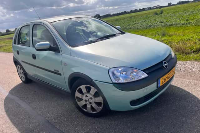 Opel Corsa (2001) thumbnail 1