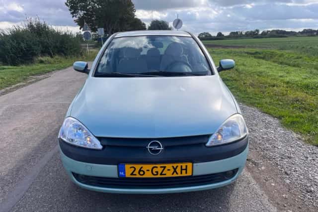 Opel Corsa (2001) thumbnail 5