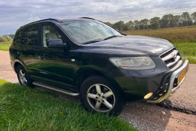 Hyundai Santa Fe (2006) thumbnail 1
