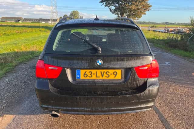 BMW 3-Serie (2010) thumbnail 5