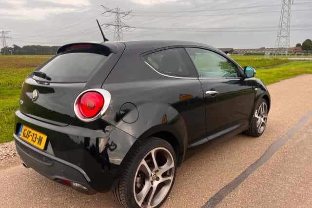 Alfa Romeo MiTo (2009) thumbnail 3