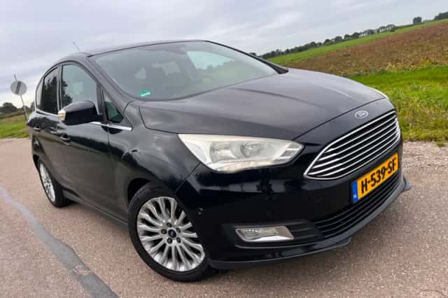 Ford C-Max (2015) thumbnail 1