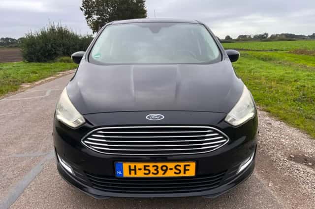 Ford C-Max (2015) thumbnail 4