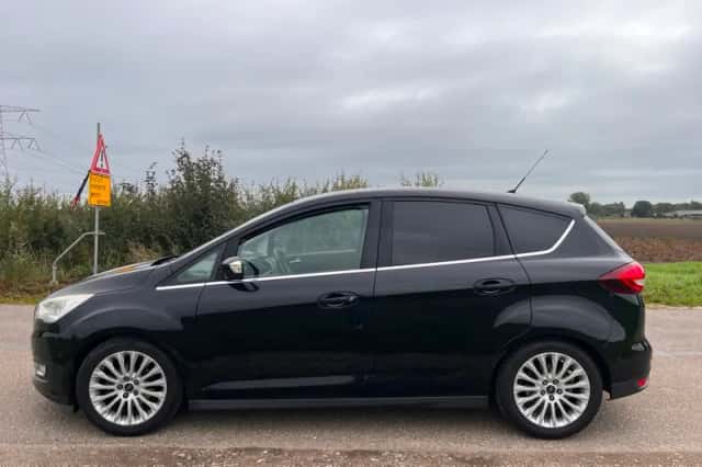 Ford C-Max (2015) thumbnail 5