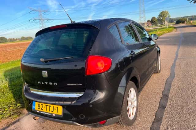 SEAT Altea (2012) thumbnail 3