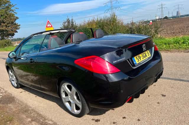 Peugeot 308 (2009) thumbnail 3