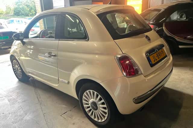 Fiat 500 (2008) thumbnail 2