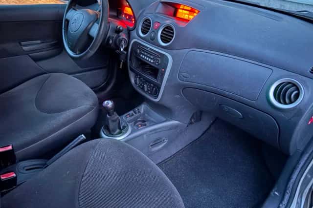 Citroën C3 (2008) thumbnail 4