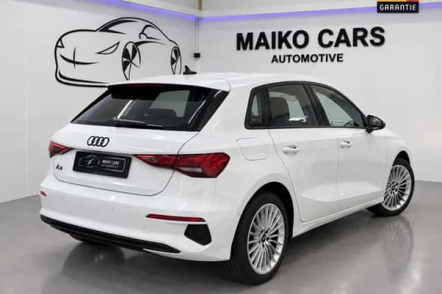 Audi A3 (2022) thumbnail 2
