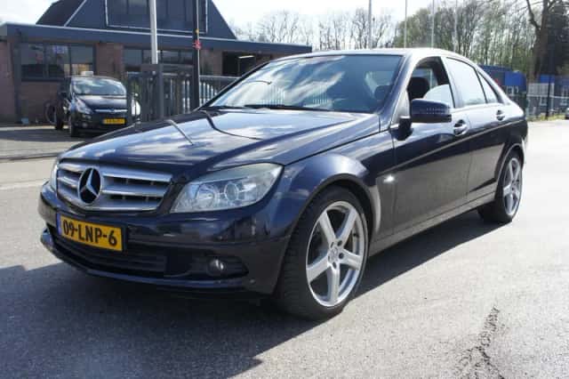 Mercedes-Benz C-Klasse (2010) thumbnail 1