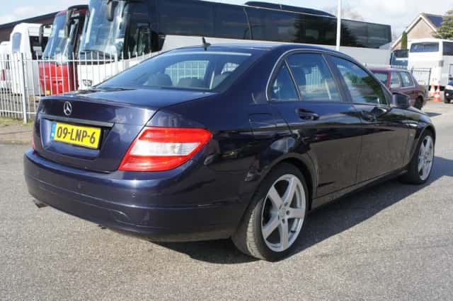 Mercedes-Benz C-Klasse (2010) thumbnail 4