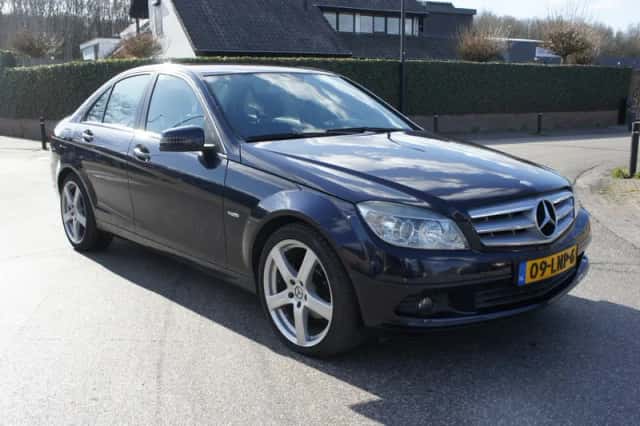 Mercedes-Benz C-Klasse (2010) thumbnail 6
