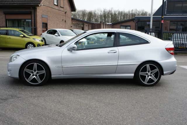 Mercedes-Benz CLC-Klasse (2009) thumbnail 2