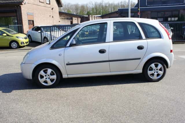 Opel Meriva (2004) thumbnail 2