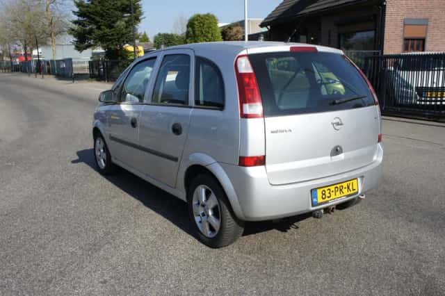 Opel Meriva (2004) thumbnail 3