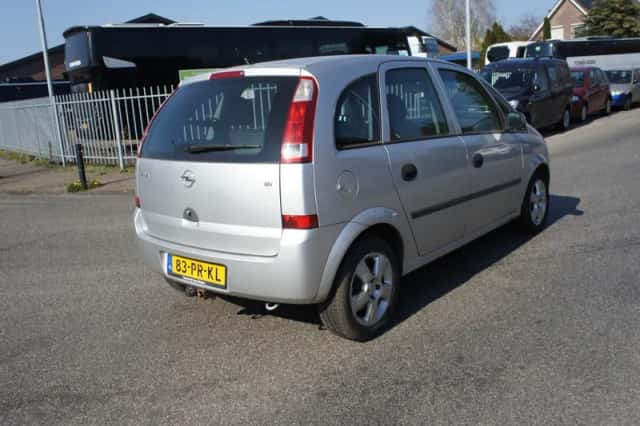 Opel Meriva (2004) thumbnail 4