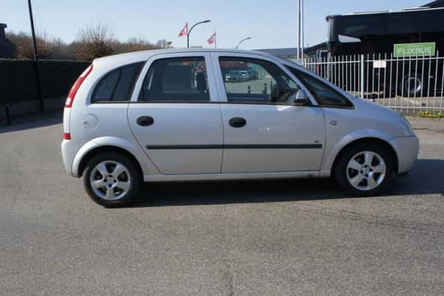 Opel Meriva (2004) thumbnail 5