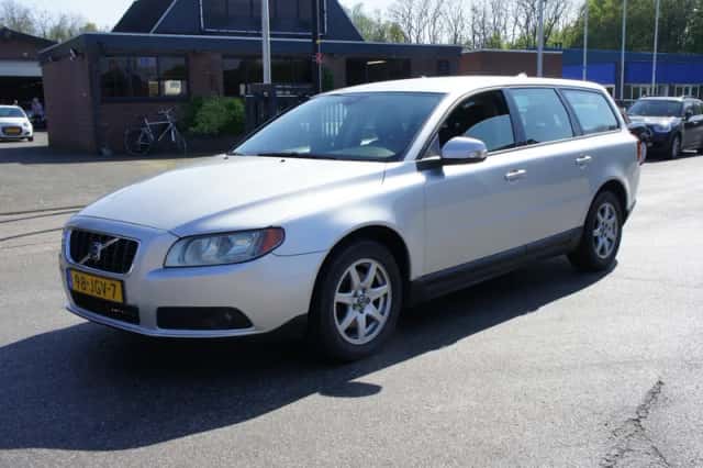 Volvo V70 (2009) thumbnail 1