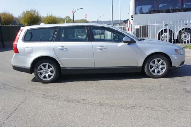 Volvo V70 (2009) thumbnail 5