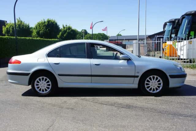 Peugeot 607 (2001) thumbnail 5