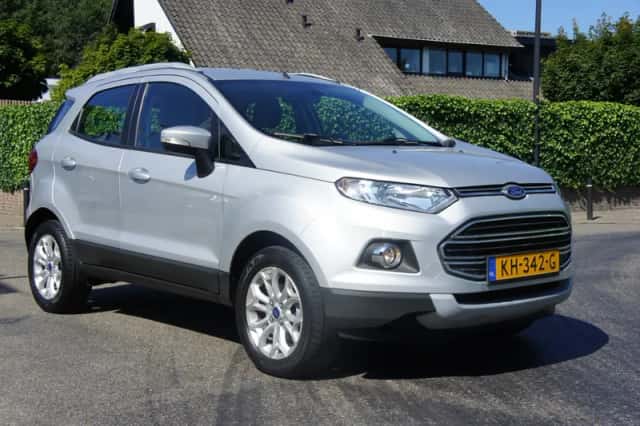 Ford EcoSport (2016) thumbnail 6