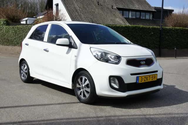 Kia Picanto (2015) thumbnail 6