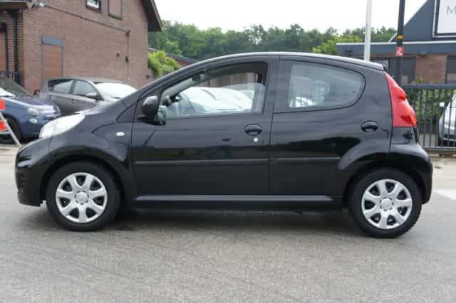 Peugeot 107 (2009) thumbnail 2